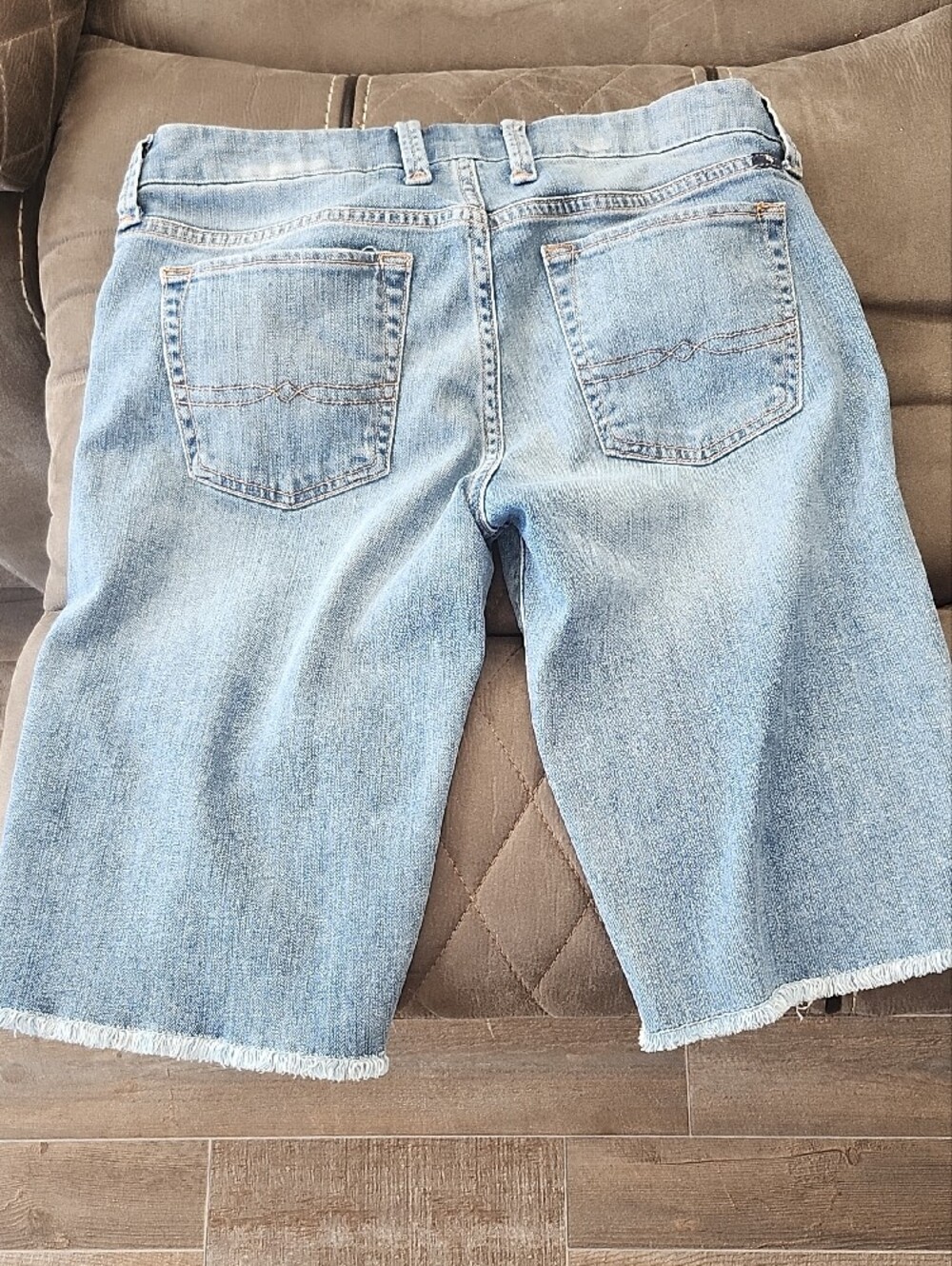 Lucky Brand Light Blue Relaxed Denim Shorts - Picture 3 of 6